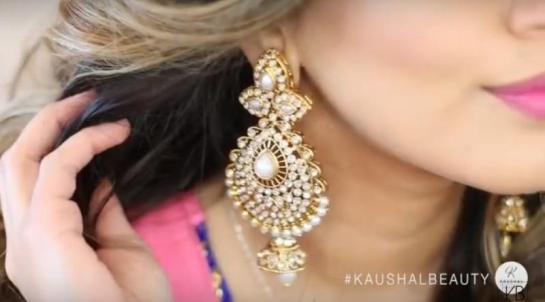 13-Ear-rings-Hindu-Indian-make-up-diwali-Hindu-Diwali-Make-up-Fashion-Indian-Women-FEstival